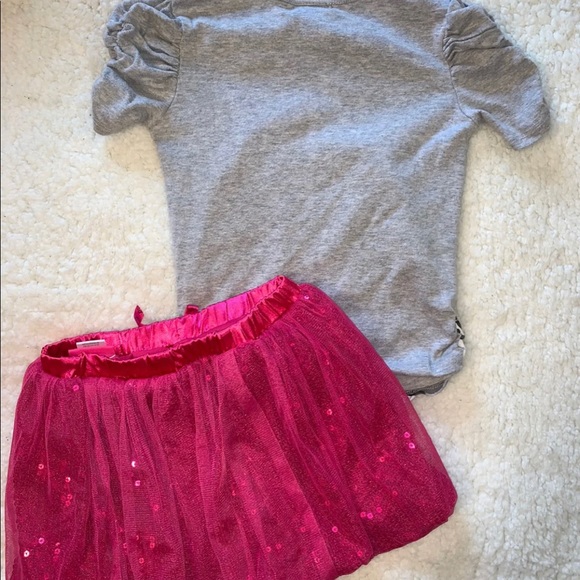 Hello Kitty Outfit - Picture 2 of 5